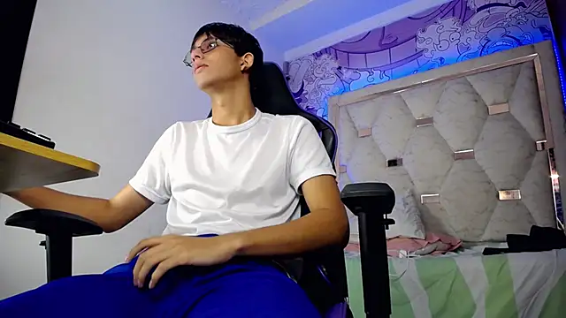 zxvn_n Live XXX-Chat