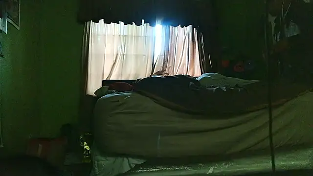 Pokazy przed kamerką – Sexslavescorpio