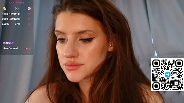 צ'אט XXX בשידור חי של Skinny_Alice