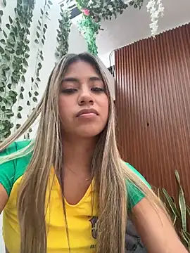 Kimmiebellarie's Live XXX Chat