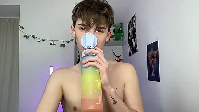 YourMilkyGuy Live XXX-Chat