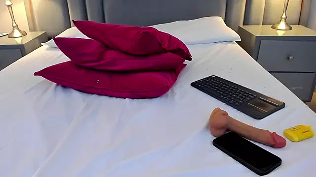 KendalFoxx live XXX chat