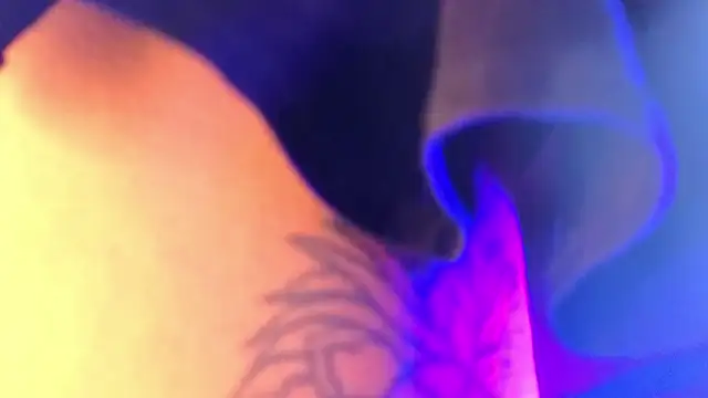 Czat XXX na żywo – Ey_Im_simone_