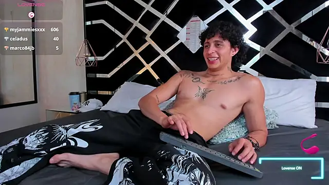 Czat XXX na żywo – JayTaylorr