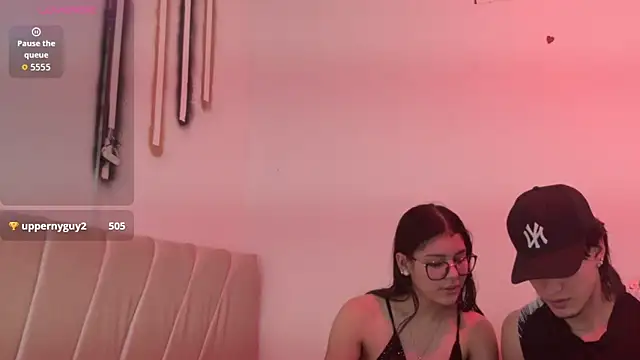 sweetauracouple Chat XXX in diretta
