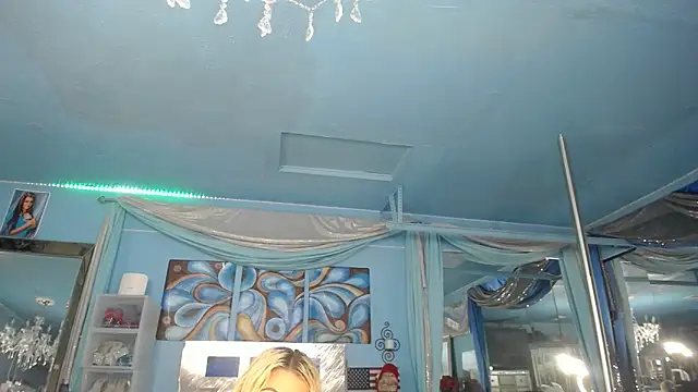 ADRIANNA_FOX's Live XXX Chat