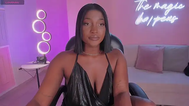 SavannahStorm Live XXX Chat