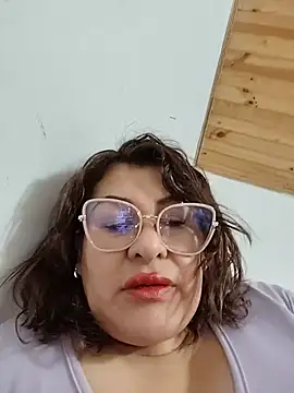AlexxiaaMat élő XXX-chatje