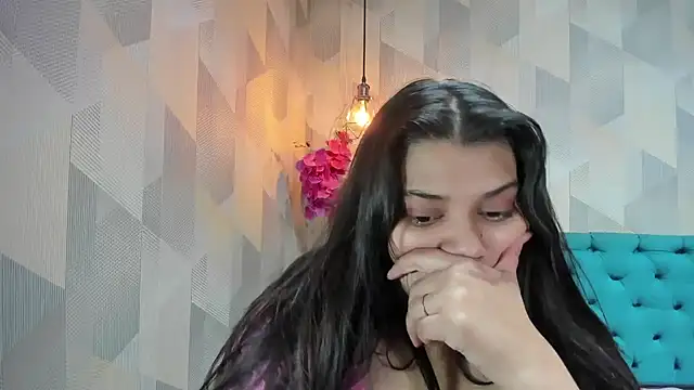 LindaBreeS' Live XXX Chat