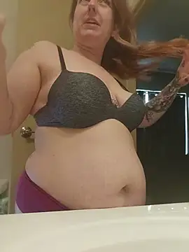 TattedMamaXOXO's Live XXX Chat