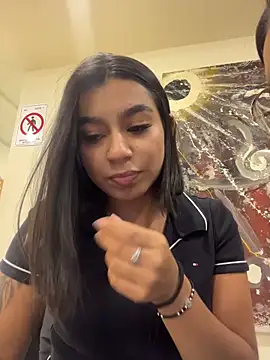 AlyssaRay's Live XXX Chat