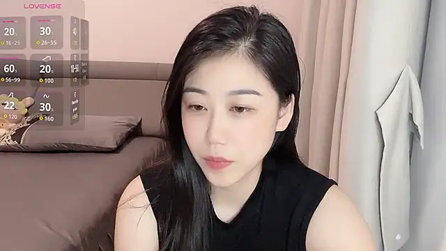 F-Yuwei XXX чат на живо