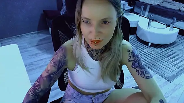Онлайн чат XXX InesGold