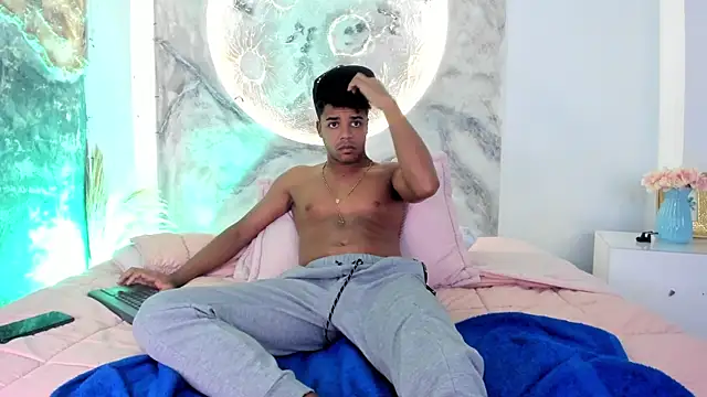 TaylorClay_'s Live XXX Chat