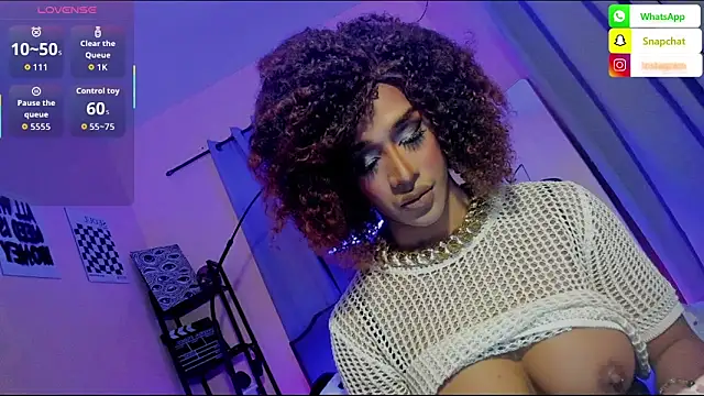 Molly_McQueen Chat XXX in diretta