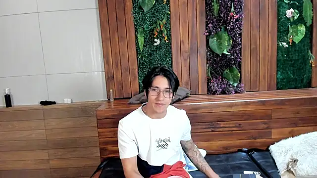 Andy_Joy_のライブXXXチャット