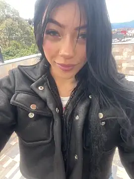 Czat XXX na żywo – DAKOTA_SAKURA