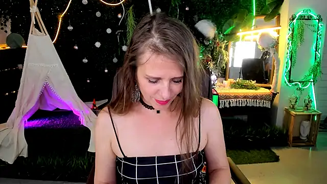 Chat XXX en directo de EmiliaBedy