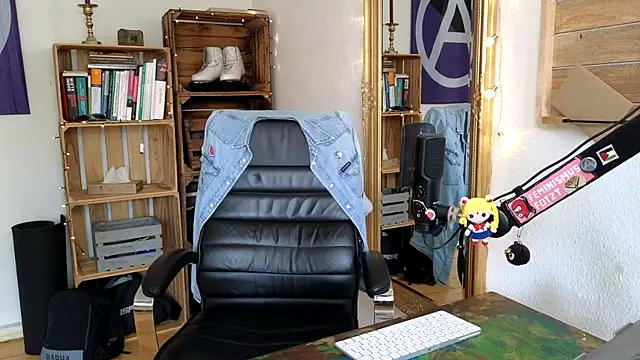 Antifistin Live XXX-chat