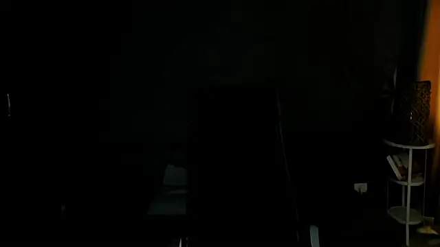 TroyWadee 即時 XXX 聊天
