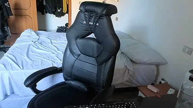 XXX chat uživo modela Al3xox02