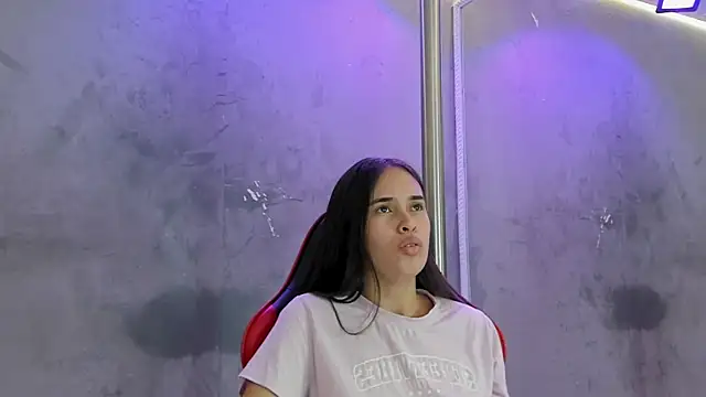 alice__susan Adlı Modelin Canlı XXX Sohbeti