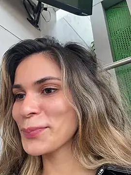 XXX chat uživo modela cuteluci_
