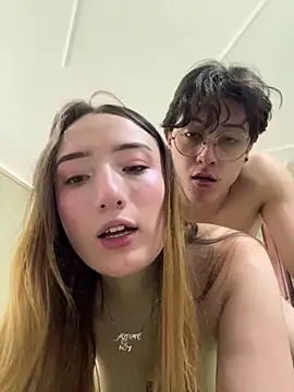 Valery_Salmons' Live XXX Chat