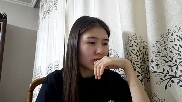 LimpedFlyby Chat XXX live