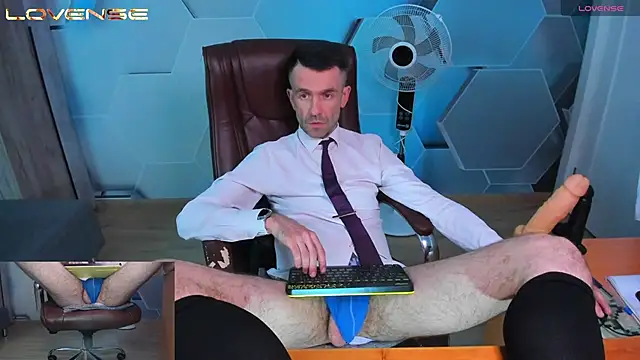 SteveTiger Live XXX Chat