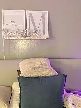 Chat +18 de KendalMilleer ao vivo
