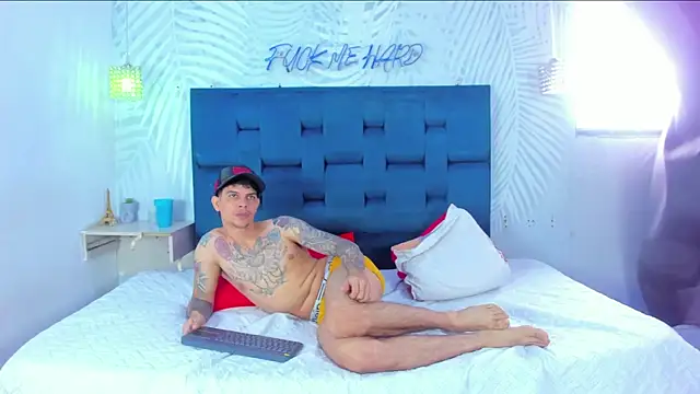 XXX chat uživo modela BOULGUYS