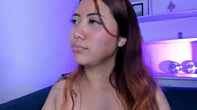 Chat +18 de Saelivrae ao vivo