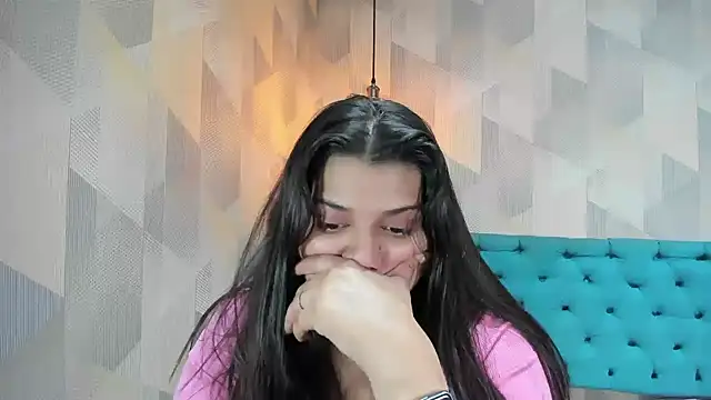 LindaBreeS Chat XXX in diretta