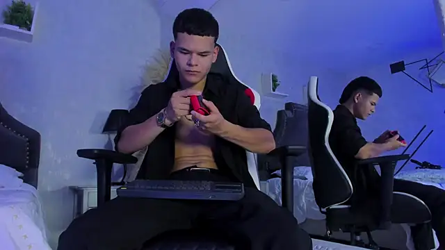 DylanRoyce_'s Live XXX Chat