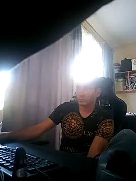 Show modela KaspaRo22 na web-kameri