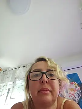 MariaRichi_ Adlı Modelin Canlı XXX Sohbeti
