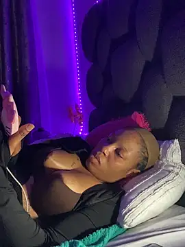 RainBougie – Live XXX-chat