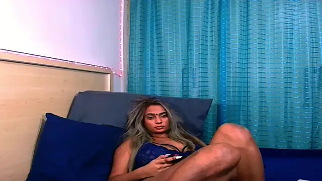 sexyindianchic Adlı Modelin Canlı XXX Sohbeti
