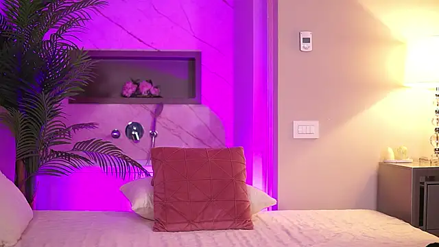 XXX chat uživo modela BiancaCain