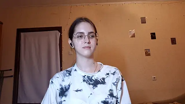 Katelemon 现场XXX聊天