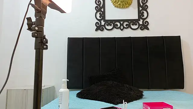 LunayDream XXX чат на живо