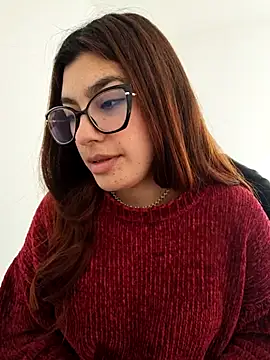 XXX chat uživo modela cutetemari
