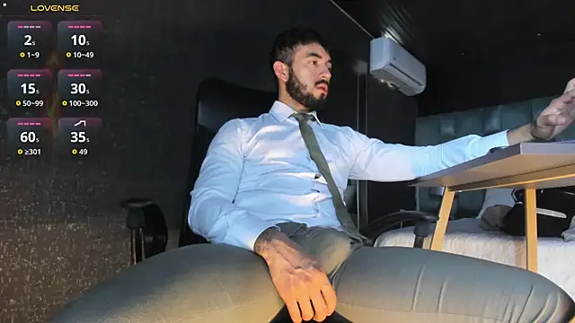 XXX chat uživo modela MarkWalker__
