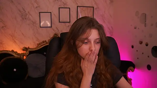 CuteeFoxy Chat XXX live