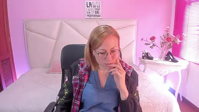 XXX chat uživo modela SammySanders