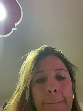 XXX chat uživo modela Tiana_tits