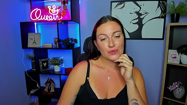 XXX chat uživo modela FUN_AMI