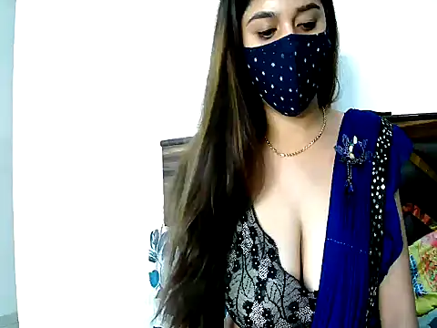 XXX chat uživo modela Gloie4u