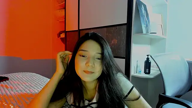 XXX chat uživo modela milana_marttt